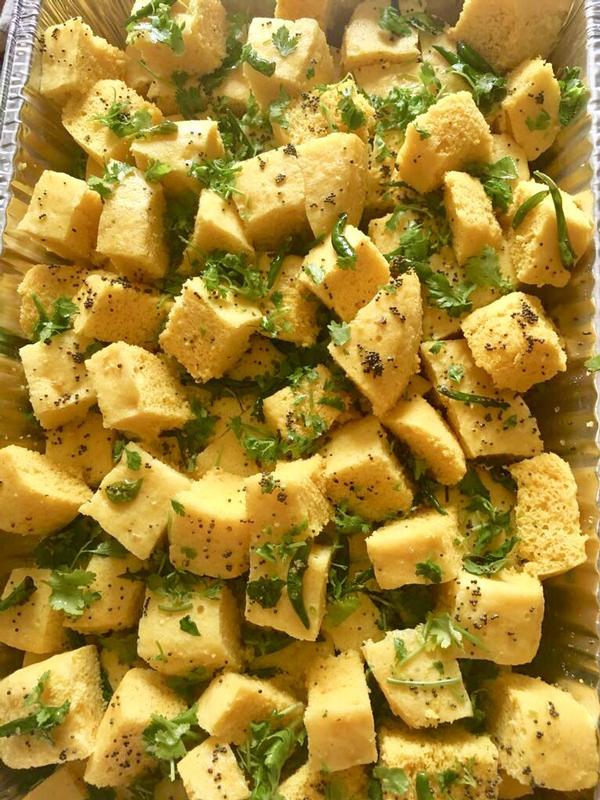 Fluffy dhokla 